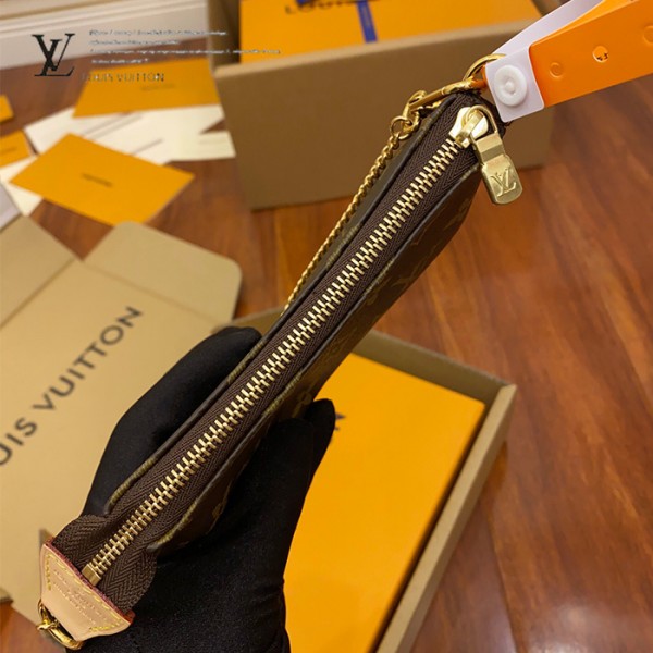 gucciaaa-38674-gallery-75458-e3071498eb061217 M58009 手包|都會輪廓選輯|商品實拍視角 09