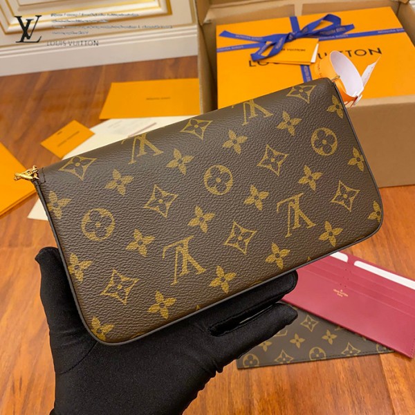 M61276 三件套手包斜背包｜都會輪廓選輯｜商品實拍視角 08