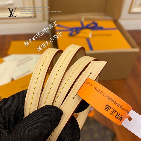 M40717 小號斜背包晚宴包｜都會輪廓選輯｜商品實拍視角 07