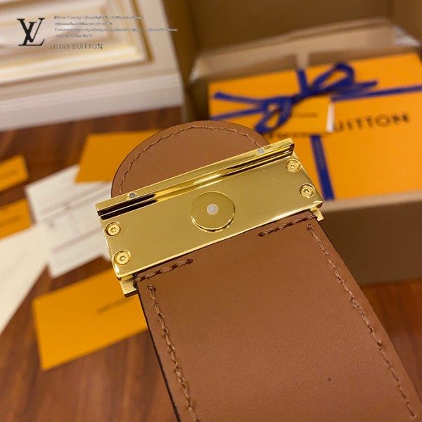 gucciaaa-38689-gallery-75626-eb9eeaf703201d87 M69184 手包化妝包|都會輪廓選輯|商品實拍視角 03