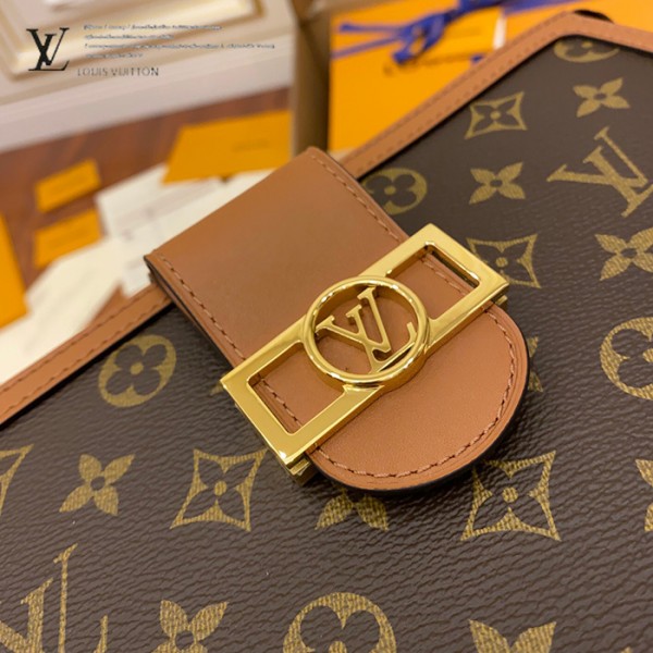 gucciaaa-38689-gallery-75637-780e456f2275bb62 M69184 手包化妝包|都會輪廓選輯|商品實拍視角 13