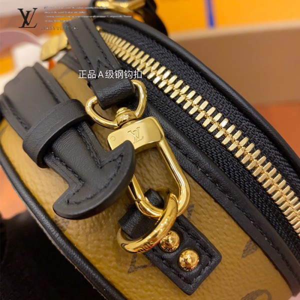 M68276 斜背包 圓餅包｜都會輪廓選輯｜商品實拍視角 07