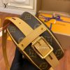 gucciaaa-38692-gallery-75670-6df8363a725c7310 M45149 女士蘋果包|都會輪廓選輯|商品實拍視角 05