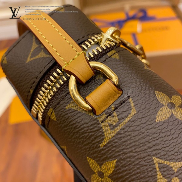 M44914 手機包|都會輪廓選輯|都會選物實拍視角