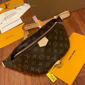 gucciaaa-38694-gallery-75711-d6ca6db53d818023 M43644 男女同款胸包腰包|都會輪廓選輯|包款全貌與整體比例