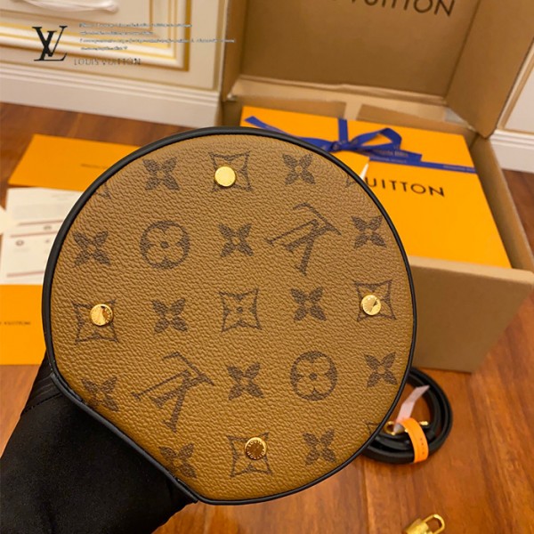 gucciaaa-38695-gallery-75713-66b61db6117ac941 M43986 圓桶化妝包|都會輪廓選輯|商品實拍視角 02