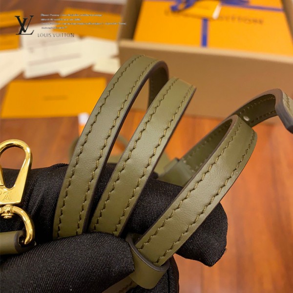 gucciaaa-38696-gallery-75733-262a9ce67ee127c8 M44797 手提斜背包|都會輪廓選輯|商品實拍視角 07