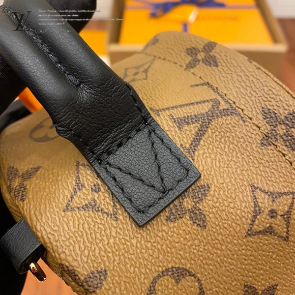 gucciaaa-38700-gallery-75779-c7f36f7f8695a516 M42411 拼色背包雙肩包|都會輪廓選輯|商品實拍視角 03