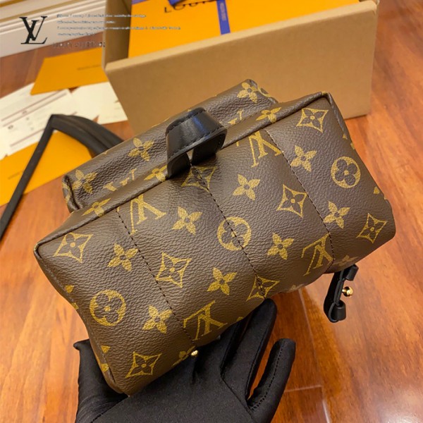 gucciaaa-38701-gallery-75798-c4101e1241c6560e M44871 背包雙肩包|都會輪廓選輯|商品實拍視角 11