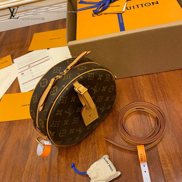 gucciaaa-38703-gallery-75820-960d2d8b92da4132 M52294 化妝包圓餅包|都會輪廓選輯|商品實拍視角 07