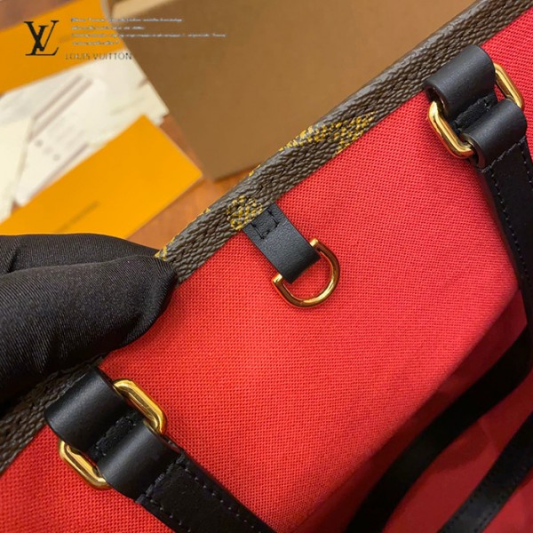 gucciaaa-38704-gallery-75827-a55b91b672aa40a8 M45321 購物袋|都會輪廓選輯|商品實拍視角 06