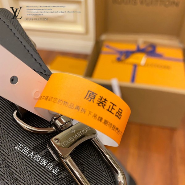 gucciaaa-38706-gallery-75851-25cb9143e822a8e9 M69443 男士三合一郵差包|都會輪廓選輯|商品實拍視角 02