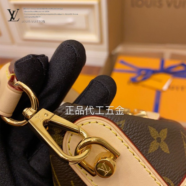M43587 薯條包｜都會輪廓選輯｜商品實拍視角 03