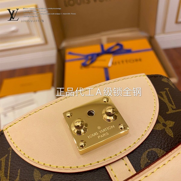 M43587 薯條包｜都會輪廓選輯｜商品實拍視角 05
