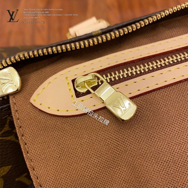 M41112 SPEEDY 30枕頭包｜都會輪廓選輯｜商品實拍視角 07