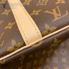 M41112 SPEEDY 30枕頭包｜都會輪廓選輯｜商品實拍視角 11
