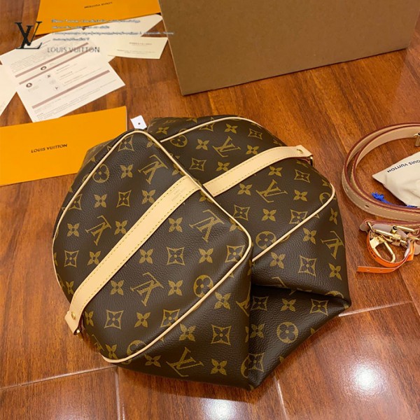 M41112 SPEEDY 30枕頭包｜都會輪廓選輯｜商品實拍視角 15