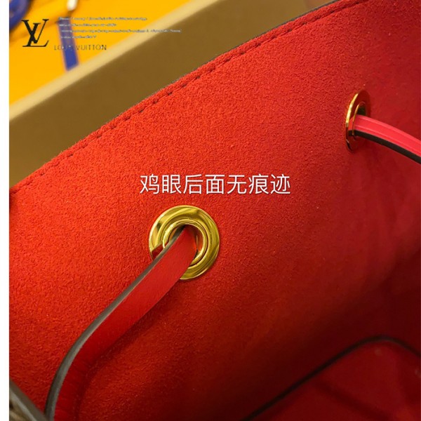 gucciaaa-38716-gallery-76013-3093a77c24906927 M44021 水桶包|都會輪廓選輯|商品實拍視角 08