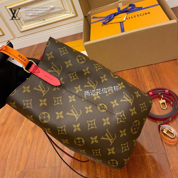 gucciaaa-38716-gallery-76014-e1259d7d9ab8fc4c M44021 水桶包|都會輪廓選輯|商品實拍視角 09