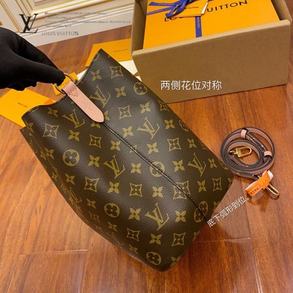 精選 M44022 水桶包｜都會輪廓選輯｜商品實拍視角 06