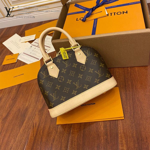 gucciaaa-38719-gallery-76040-fd7b4e0566312c83 M53152 ALMA bb 貝殼包|都會輪廓選輯|商品實拍視角 09