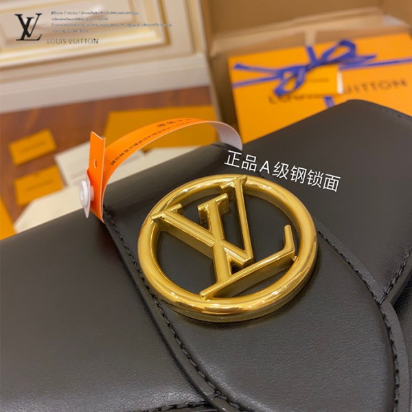 gucciaaa-38720-gallery-76051-4fd8fc9e758d5f9f M55948 女士郵差包|都會輪廓選輯|商品實拍視角 08