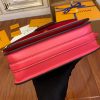gucciaaa-38721-gallery-76064-4c2e93fe8f62f054 M55949 女士郵差包|都會輪廓選輯|商品實拍視角 06