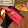 gucciaaa-38721-gallery-76065-0e89a21153d4828a M55949 女士郵差包|都會輪廓選輯|商品實拍視角 07