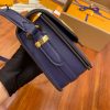 M55951 女士郵差包｜都會輪廓選輯｜商品實拍視角 18