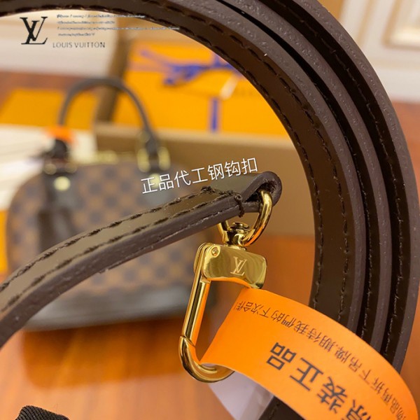 gucciaaa-38727-gallery-76165-5a63dda8ac553b2b N41221 ALMA bb 貝殼包|都會輪廓選輯|商品實拍視角 07
