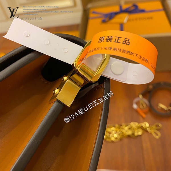 gucciaaa-38729-gallery-76186-20f78aa917c4a75d M44391 達芙妮郵差包|都會輪廓選輯|商品實拍視角 11