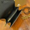 gucciaaa-38729-gallery-76190-07c746d36f803825 M44391 達芙妮郵差包|都會輪廓選輯|商品實拍視角 15